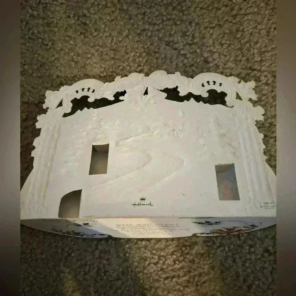 Vintage Hallmark Christmas Card - Picture 2 of 8